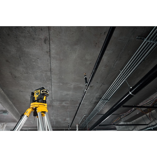 USB Rechargable Green 5 Spot Combo Laser - Bare in a commercial environment